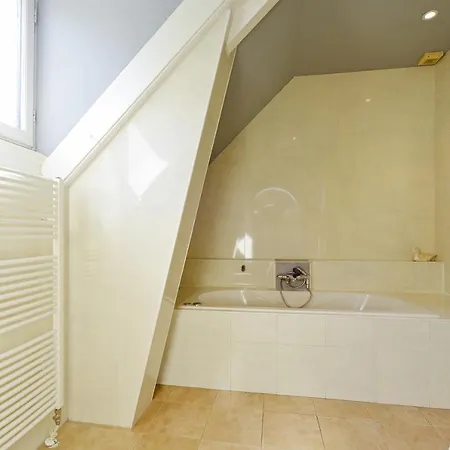 Amazing Busken Villa *